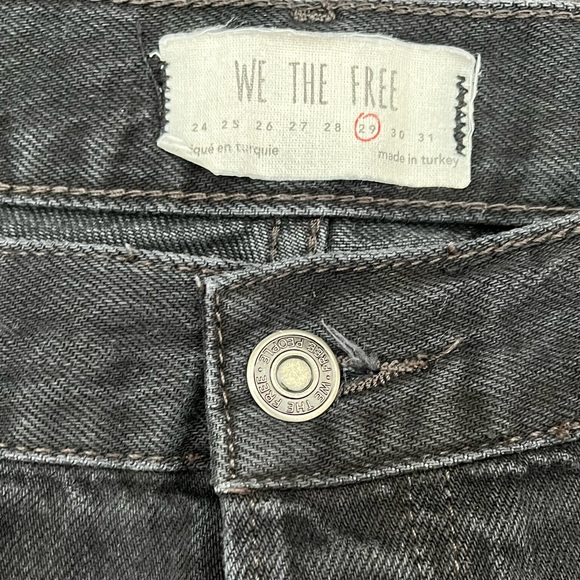 Maggie Mid-Rise Straight-Leg Jeans - Picture 3 of 4